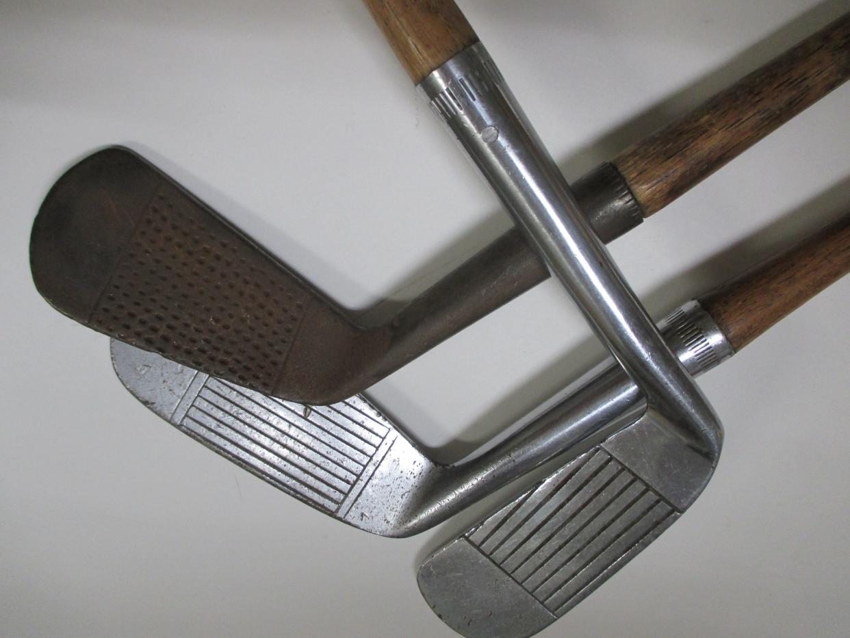 The addition of grooves introduced backspin to early 20th century golf.