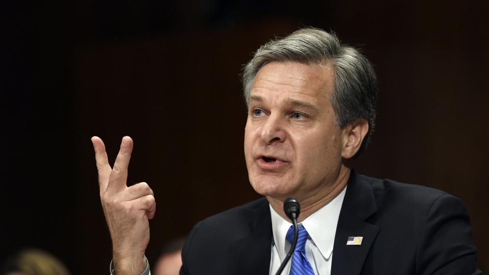 FBI-Chef Christopher Wray klagt über die Einmischung Russlands in die US-Präsidentschaftswahl.