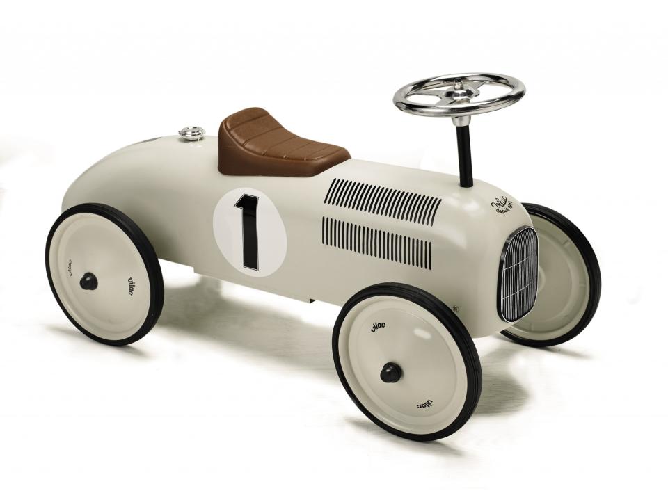 Ride on car £95 The White Company www.thewhitecompany.co.uk