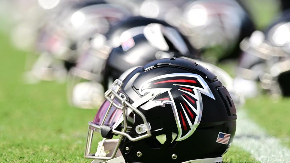 <div>TAMPA, FLORIDA - OCTOBER 22: A detail of a Atlanta Falcons helmet on the field prior to a game against the Tampa Bay Buccaneers at Raymond James Stadium on October 22, 2023 in Tampa, Florida. (Photo by Julio Aguilar/Getty Images)</div>