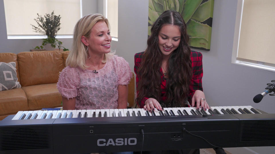 Singer-songwriter Olivia Rodrigo, right, with correspondent Tracy Smith.  / Credit: CBS News