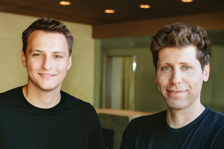 Alex Blania (izq.) y Sam Altman (der.) en octubre del año pasado; son los dos ejecutivos de Worldcoin y OpenAI, respectivamente, con los que se reunió Javier Milei en el inicio de su viaje por Silicon Valley