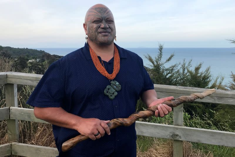 Pouroto Ngaropo, líder de la comunidad maorí, posa para una foto durante una entrevista en Whakatane, Nueva Zelanda, el 10 de diciembre de 2019