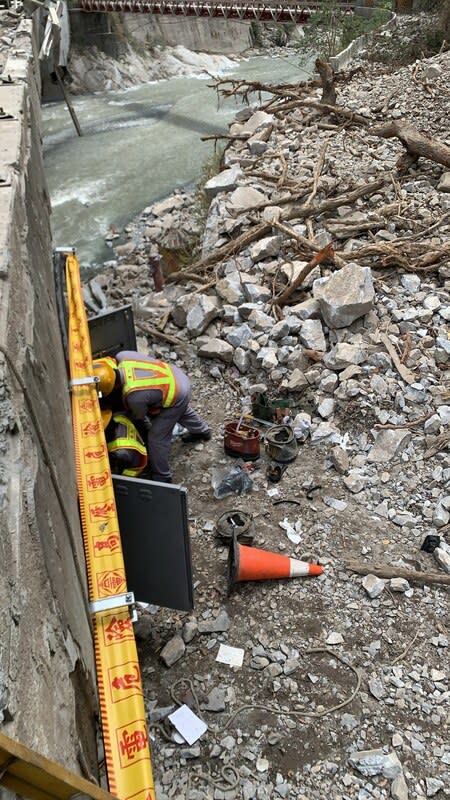 403大地震後，花蓮地區有不少災情，為了協助賑災，賑災基金會4日起辦理花蓮震災援助專案捐款。   圖：擷自經濟部臉書（資料照片）