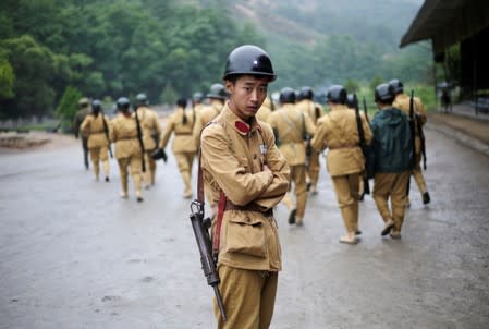 The Wider Image: Busts of leaders a hit in China's porcelain capital