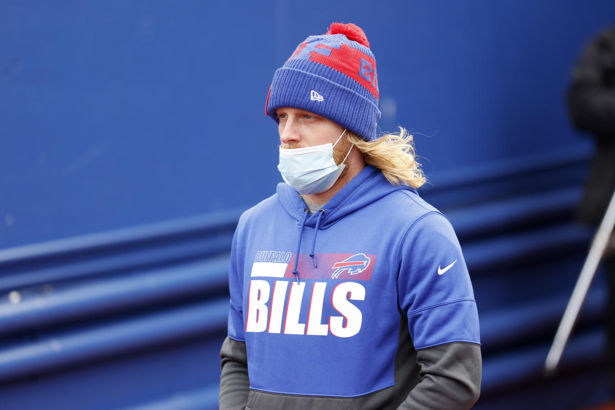 Unvaccinated Buffalo Bills receiver Cole Beasley slams NFL's 'crazy' new  COVID-19 protocols