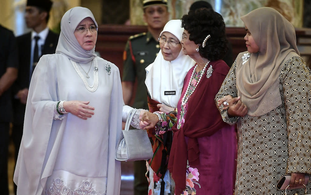 Tunku Azizah (left) today said she deactivated her Twitter account due to personal reasons. — Bernama pic