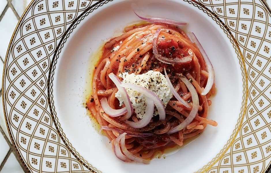 Spaghetti with Strawberry-Tomato Sauce