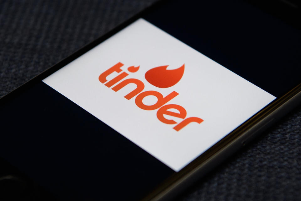Men are using Snapchat's gender swap filter to create fake profiles on Tinder [Photo: Getty]