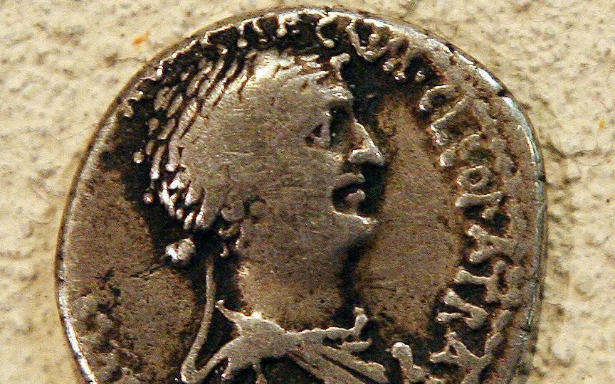 'Not what we would consider to be beautiful in twenty-first century aesthetics': A 2,000-year-old silver coin depicting Cleopatra - Owen Humphreys