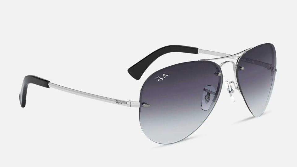 Summer in style with these slick Ray-Ban Aviators.