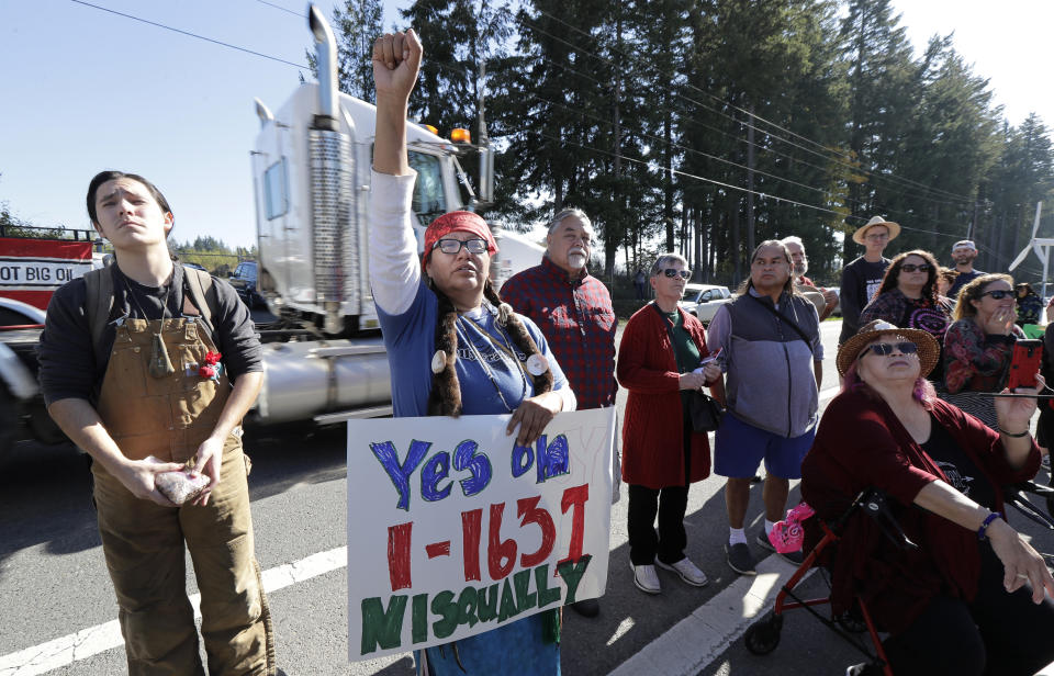 Grassroots campaigns weren't enough for Washington state's Initiative 1631, which would have imposed a tax on carbon. After a well-funded campaign funded by oil and gas companies, the initiative lost decisively. (Photo: ASSOCIATED PRESS)