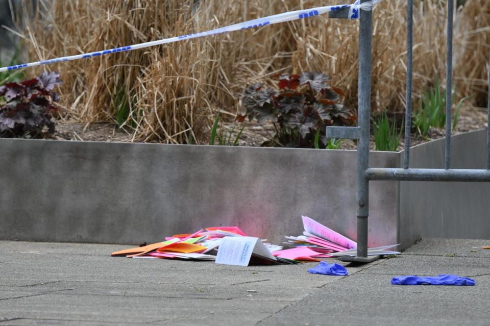 Maxwell Azzarello reportedly threw out leaflets promoting conspiracy theories before setting himself on fire on Friday (ANGELA WEISS/AFP via Getty Images)