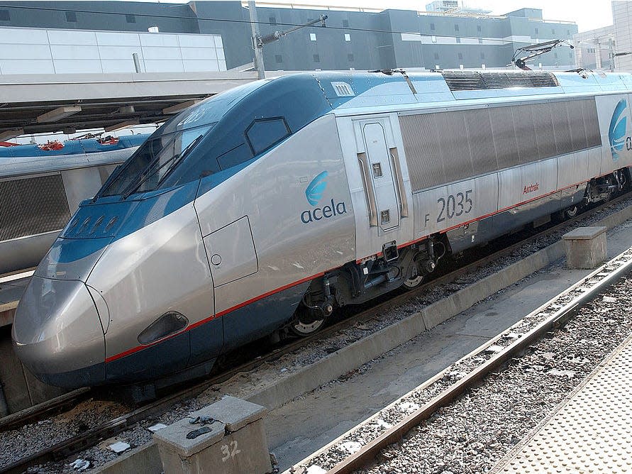 Amtrak train Acela Express commute