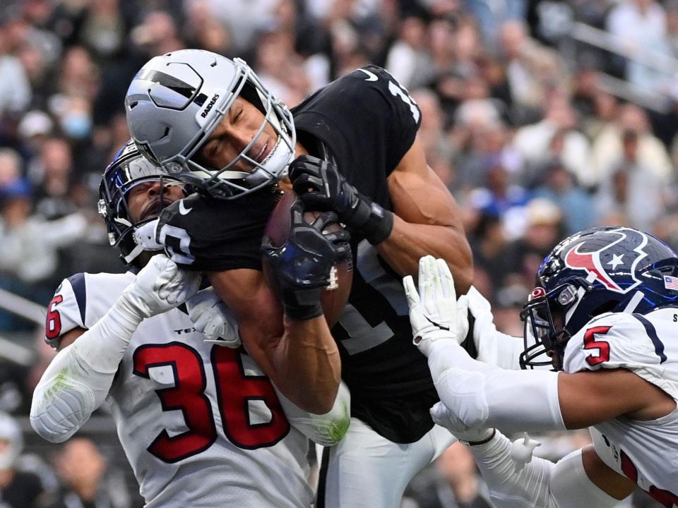 Mack Hollins reels in a touchdown against the Houston Texans.