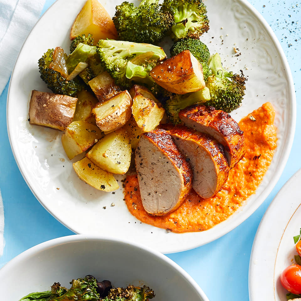 Paprika Baked Pork Tenderloin with Potatoes & Broccoli