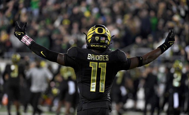 Oregon Football: Ducks announce 2023 color scheme schedule for fans