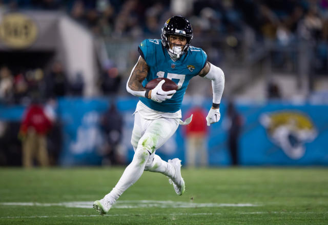 Evan Engram wants to stay with Jaguars after 'best year of his life'