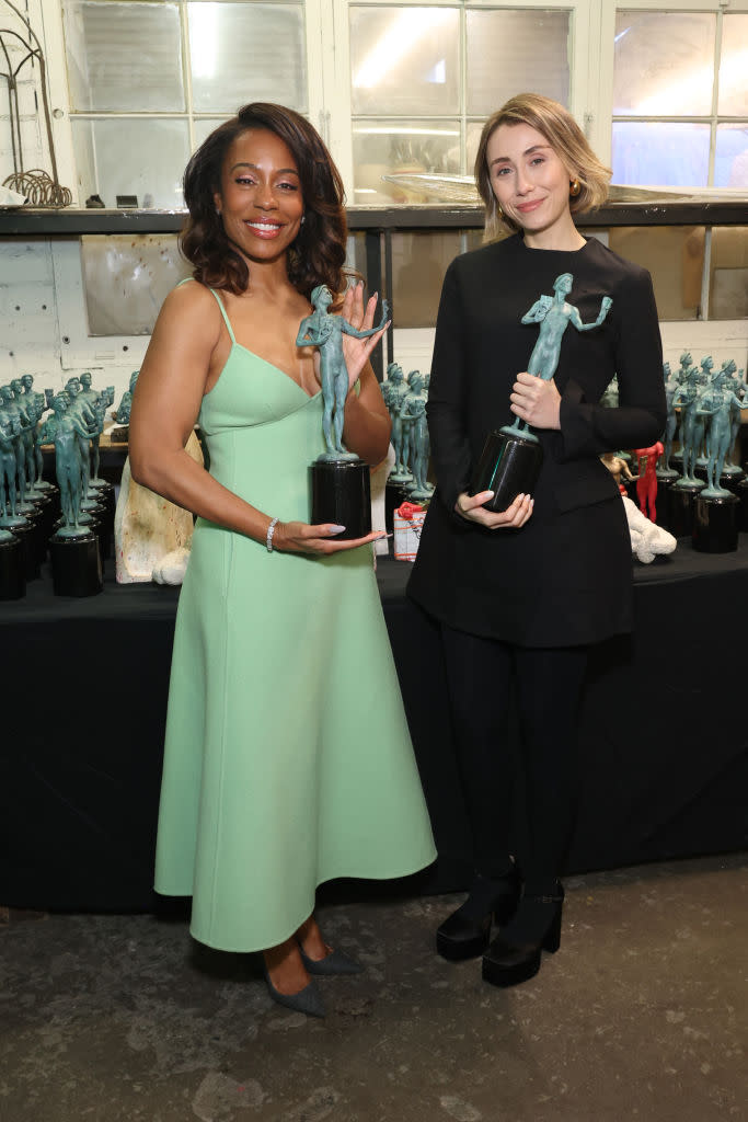 BURBANK, CALIFORNIA - FEBRUARY 07: Karen Pittman (L) and Caitlin Reilly attend the pouring of the actor statuette for the 30th annual Screen Actors Guild awards at American Fine Arts Foundry on February 07, 2024 in Burbank, California. (Photo by Monica Schipper/Getty Images)