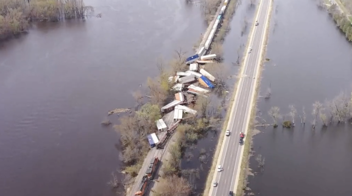 Train derails into Mississippi River in Wisconsin in latest rail disaster 1e9aeee5365bd50cc8ca8f1a996b044f