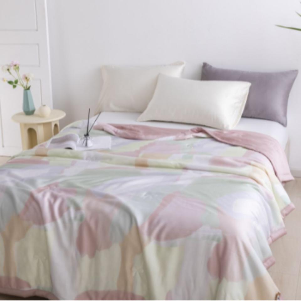 Propolis Tencel Quilt Lyocell Fibre Soft Breathable Lightweight Comforter. (PHOTO: Zalora)