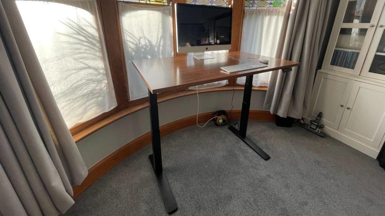  I spent a month with a standing desk 