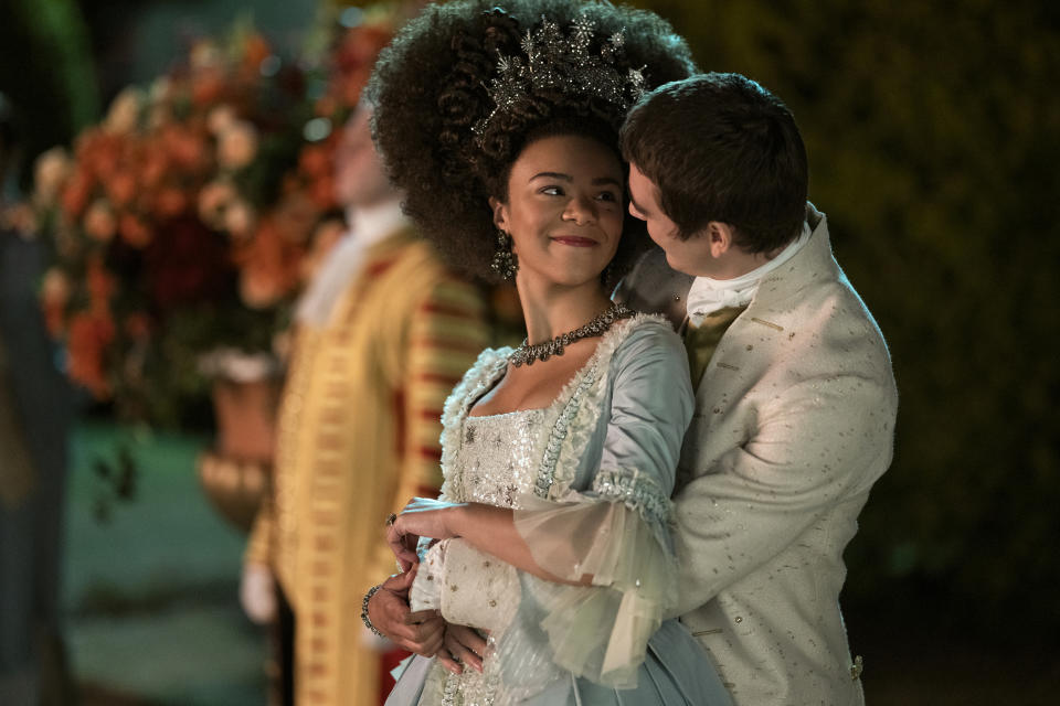 Queen Charlotte: A Bridgerton Story. (L to R) India Amarteifio as Young Queen Charlotte, Corey Mylchreest as Young King George in episode 106 of Queen Charlotte: A Bridgerton Story. Cr.  ( Nick Wall / NETFLIX)