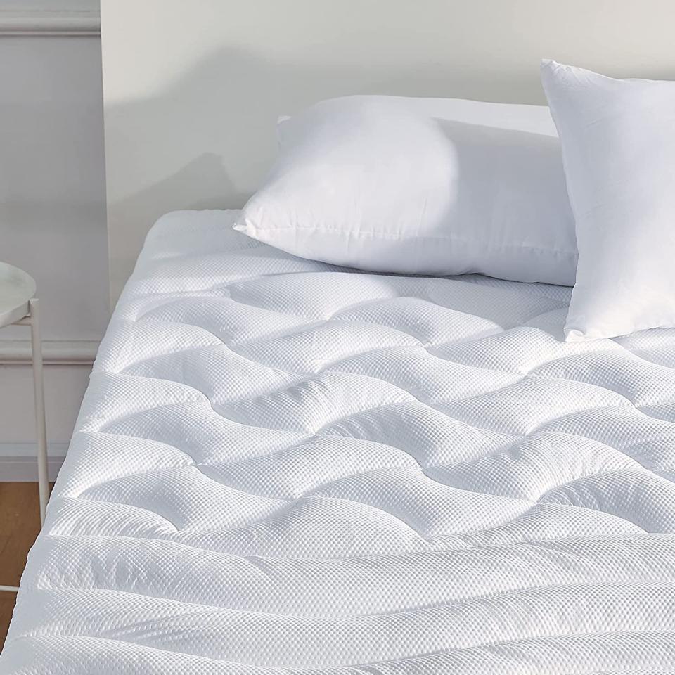 SLEEP ZONE Cooling Queen Mattress Pad