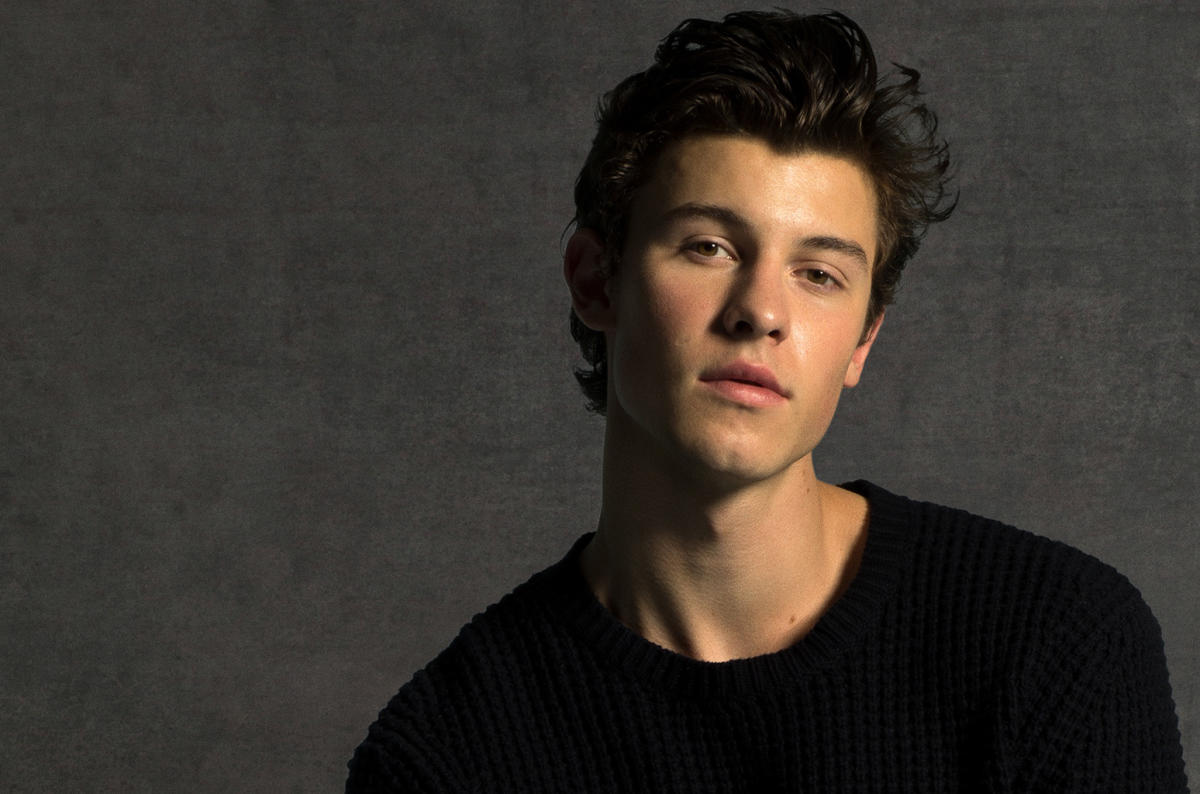 Shawn Mendes, Leon Bridges & More Non-Country Stars Score