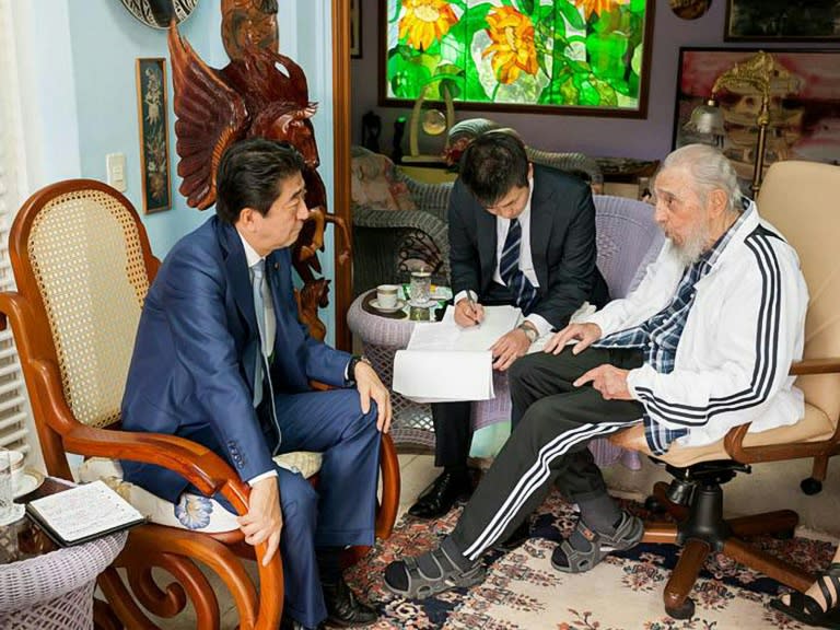 Former President Fidel Castro meets with Japanese Prime Ministro Shinzo Abe in Havana on September 22, 2016