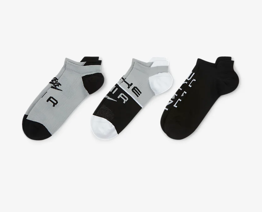 Nike everyday socks. (PHOTO: Nike)