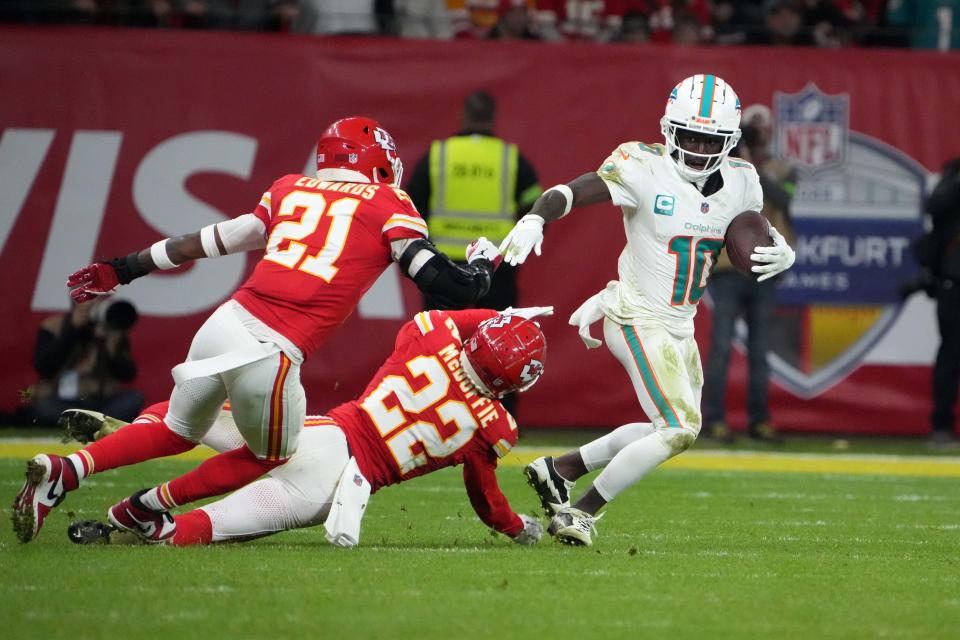 The Kansas City Chiefs and Miami Dolphins play in the first round of the NFL Playoffs in a rematch of an NFL Week 9 game.