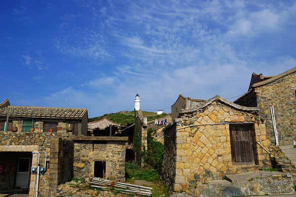 馬祖旅遊: 低碳漫遊-離島中的離島-東莒島-從白天美到黑夜，沙灘挖花蛤，最難忘藍眼淚