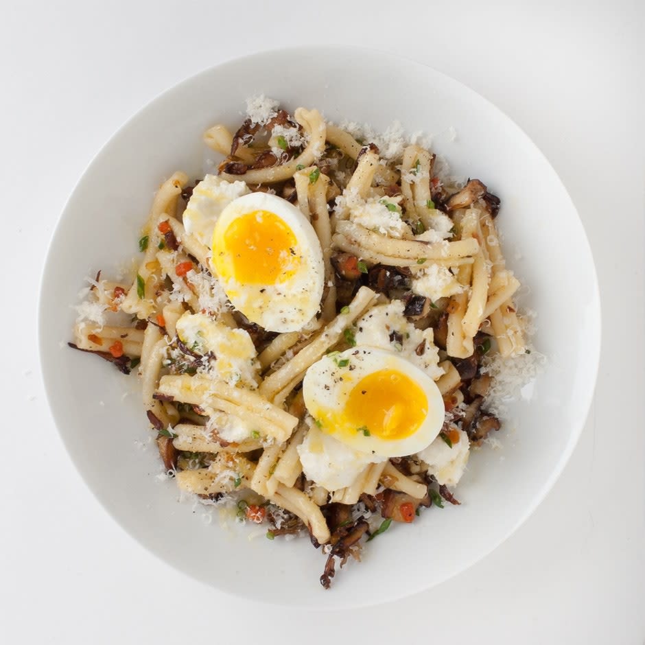 Strozzapreti with Mushrooms and Ricotta