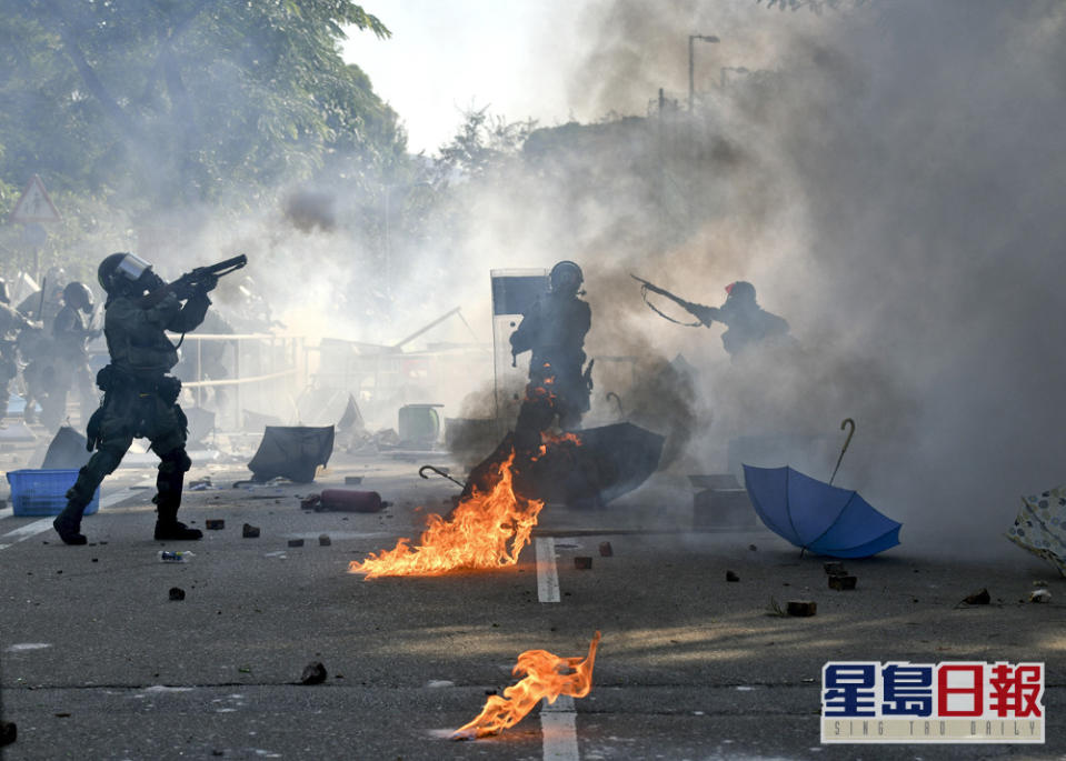 前年11月11日有網民發起「大三罷」，多區爆發衝突事件。 資料圖片