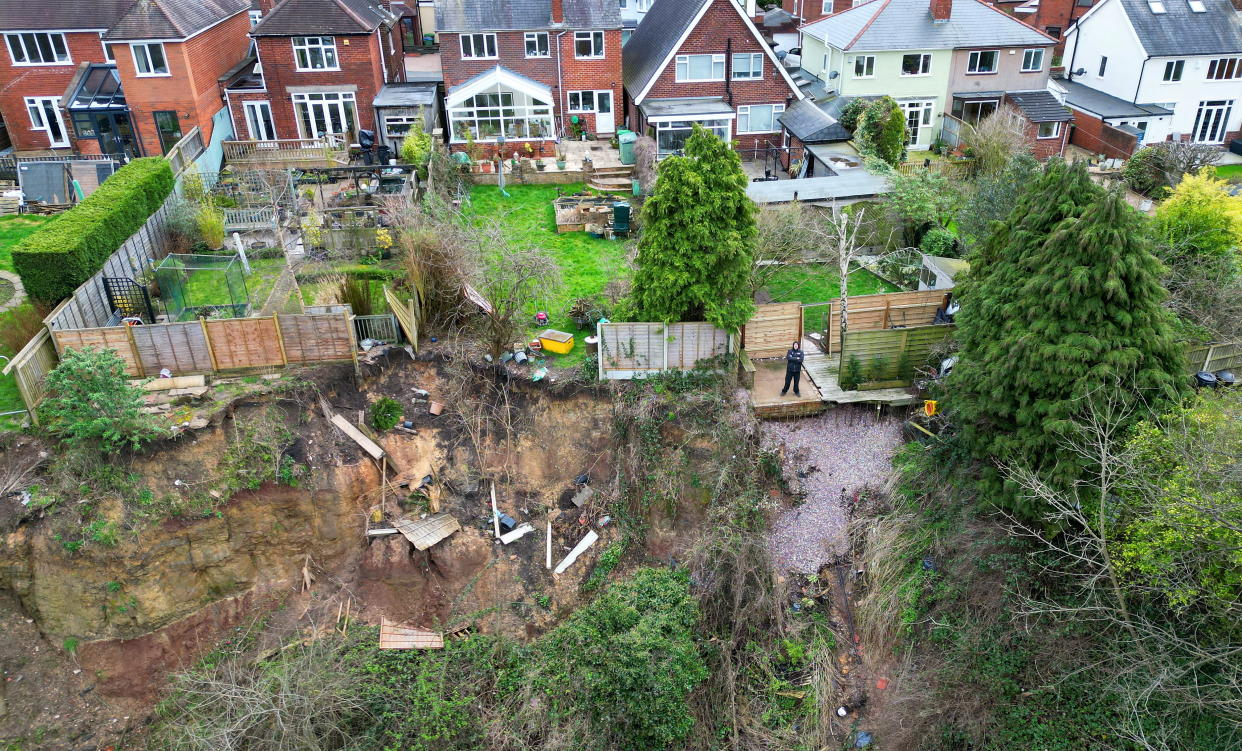 Recent bad weather has seen even more land crumbling away leaving homeowners in Cradley Heath. (SWNS)