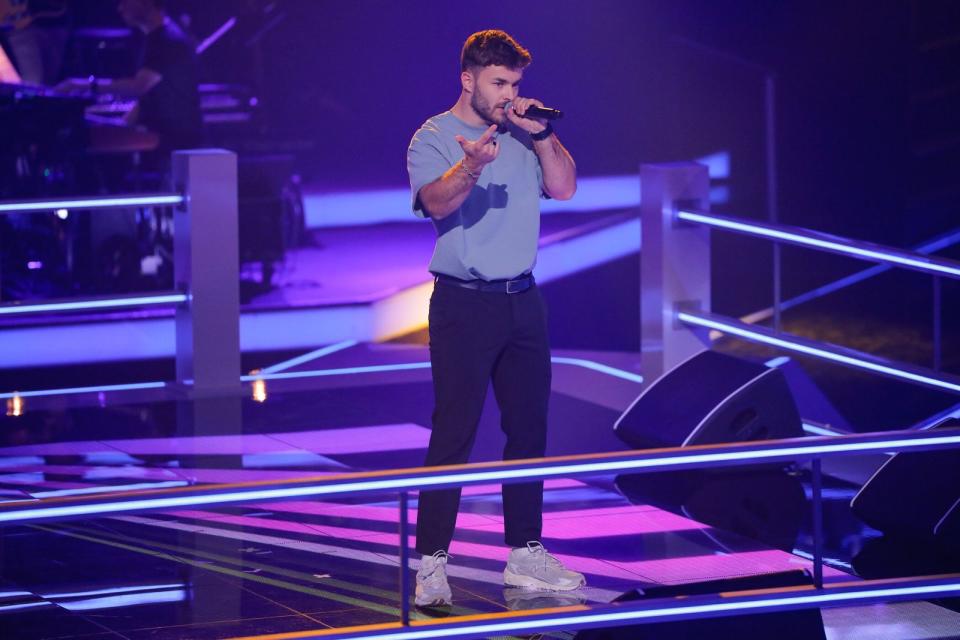 Julian Pförtner darf weiter auf einen "The Voice"-Sieg hoffen (Bild: ProSieben / SAT.1 / Richard Hübner)