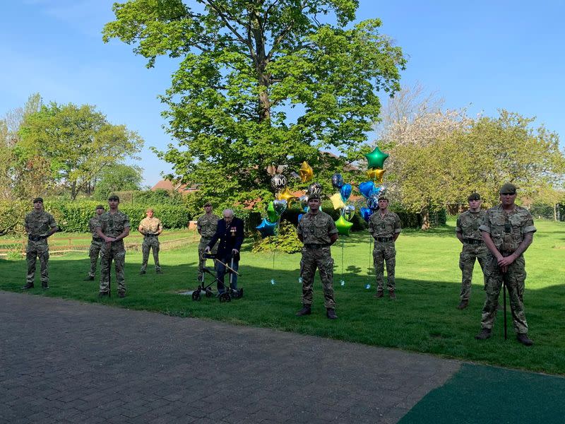 Troops form Guard of Honour as Capt Tom Moore completes fundraising walk in Bedfordshire