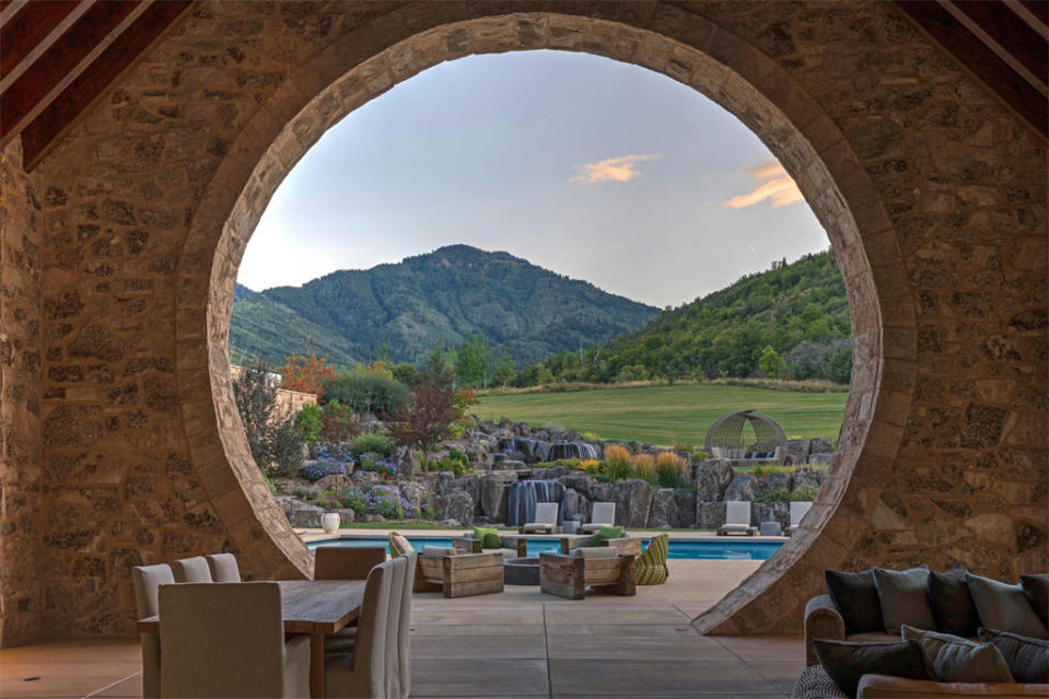 <p>Taking inspiration from Bilbo Baggins, the house features a number of circular vistas and windows. </p>