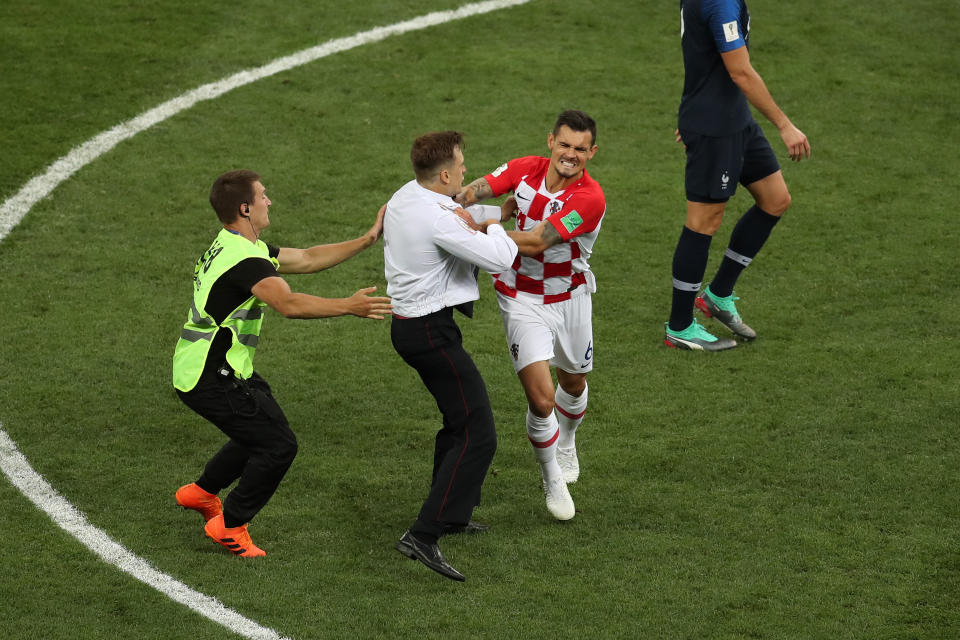 Espontáneos interrumpieron la final en el Estadio Luzhniki