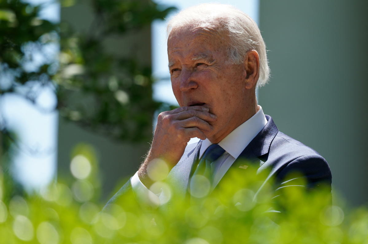 Biden’s grade on the economy falls by two notches