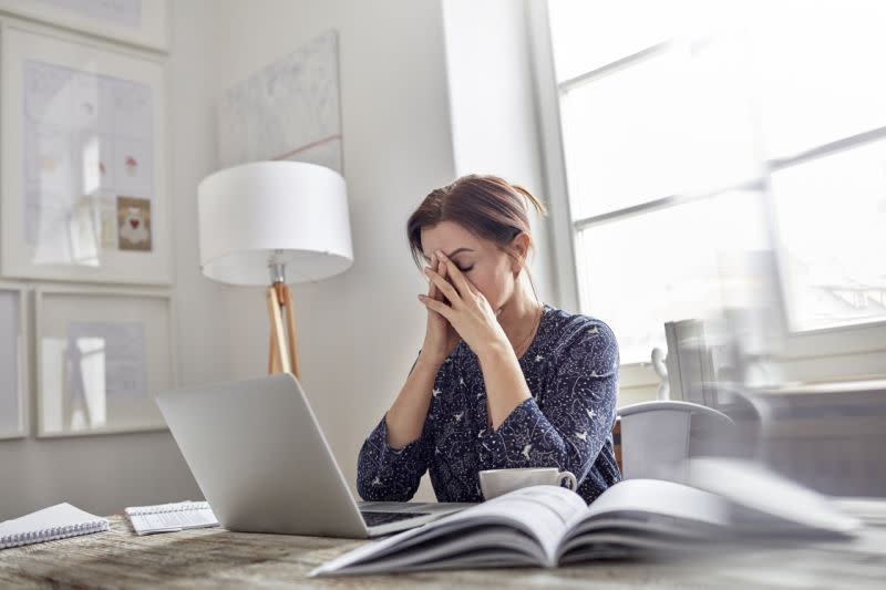 La libération « continue » de cortisol, l’hormone du stress, pourrait « désactiver » le système immunitaire. [Photo: Getty]