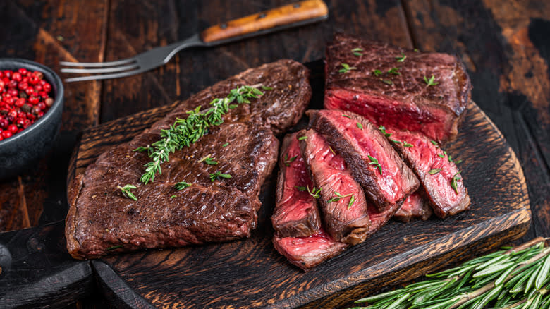 sliced skirt steak