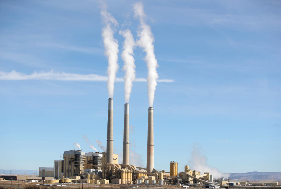 PacifiCorp's Hunter coal fired power pant releases steam as it burns coal outside of Castle Dale, Utah on November 14,  2019. - The 1,577 Megawatt power pant opened in 1978 and is one of the largest coal fired plants in the western United States. (Photo by GEORGE FREY / AFP) (Photo by GEORGE FREY/AFP via Getty Images)