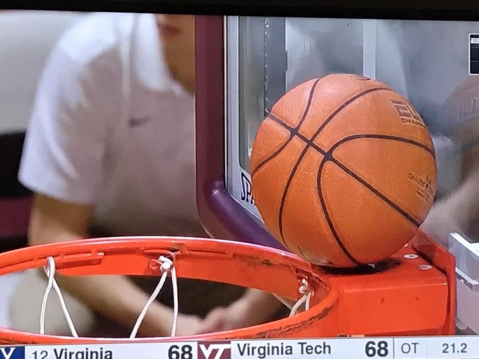 London Perrantes’ potential game-winning layup got stuck on the rim (via ACC Digital Network)