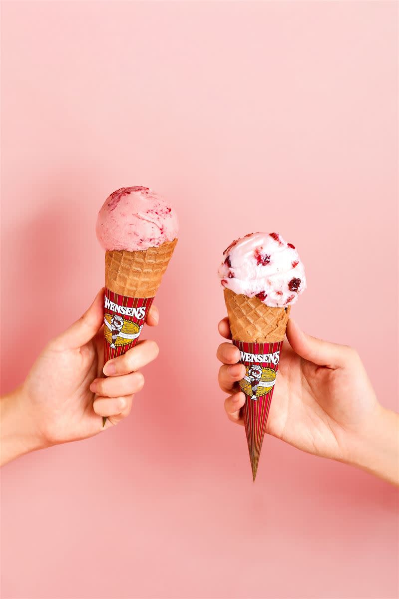 双聖推出夏日限量雙重冰淇淋優惠，首波以22號双聖日出發，凡於活動期間7月22至7月28日及8月22日至8月28日來店外帶單球冰淇淋，可享有買一送一限定優惠。（圖／品牌業者提供）