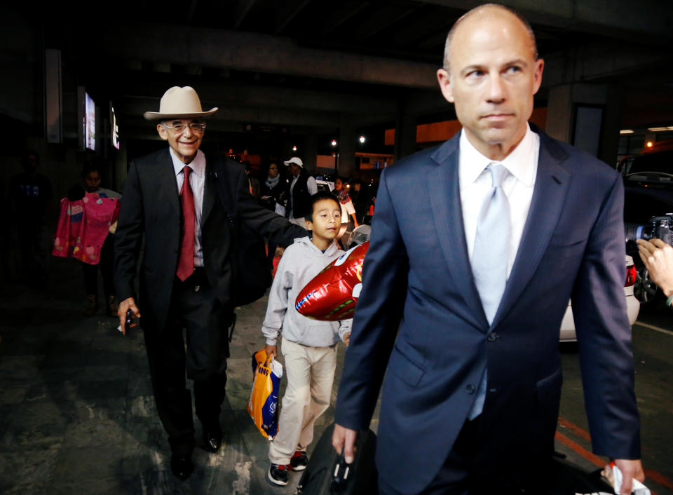 <span class="s1">Michael Avenatti, right, with 8-year-old Anthony David Tobar and attorney Ricardo de Anda in Guatemala City, where the boy was reunited with his mother. (Photo: Luis Echeverria/Reuters)</span>