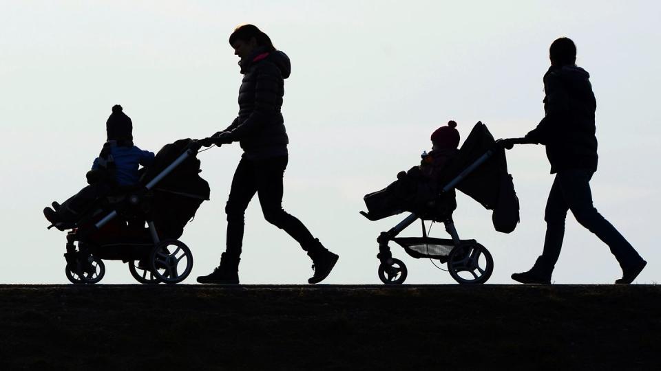 Jedes siebte Kind in Deutschland ist armutsgefährdet. (Bild: Felix Kästle/dpa)