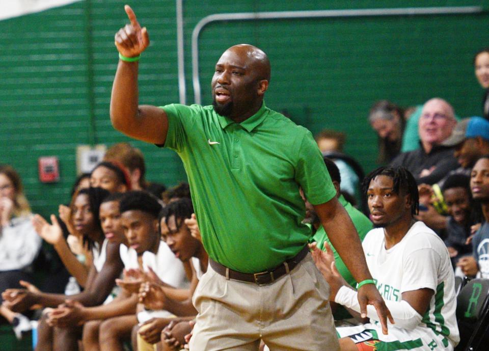 Bossier  coach Justin Collins instructs his team against Evangel in the 2023 Bossier Invitational Tournament January 4, 2023.