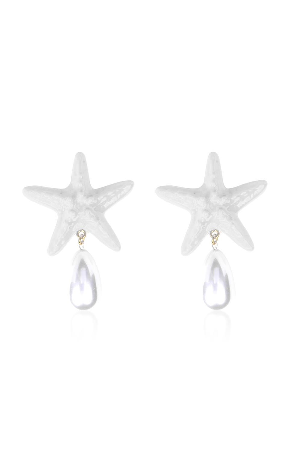 <p><a href="https://go.redirectingat.com?id=74968X1596630&url=https%3A%2F%2Fwww.modaoperandi.com%2Fwomen%2Fp%2Fjulietta%2Fstarfish-drop-earrings%2F585284&sref=https%3A%2F%2Fwww.harpersbazaar.com%2Ffashion%2Ftrends%2Fg44723260%2Fbest-statement-earrings%2F" rel="nofollow noopener" target="_blank" data-ylk="slk:Shop Now;elm:context_link;itc:0;sec:content-canvas" class="link ">Shop Now</a></p><p>Starfish Pearl Earrings</p><p>modaoperandi.com</p><p>$250.00</p>